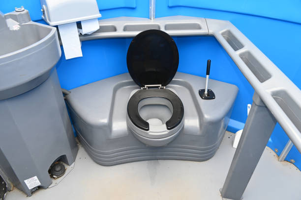 Best Portable restroom trailer rental  in Carterville, MO